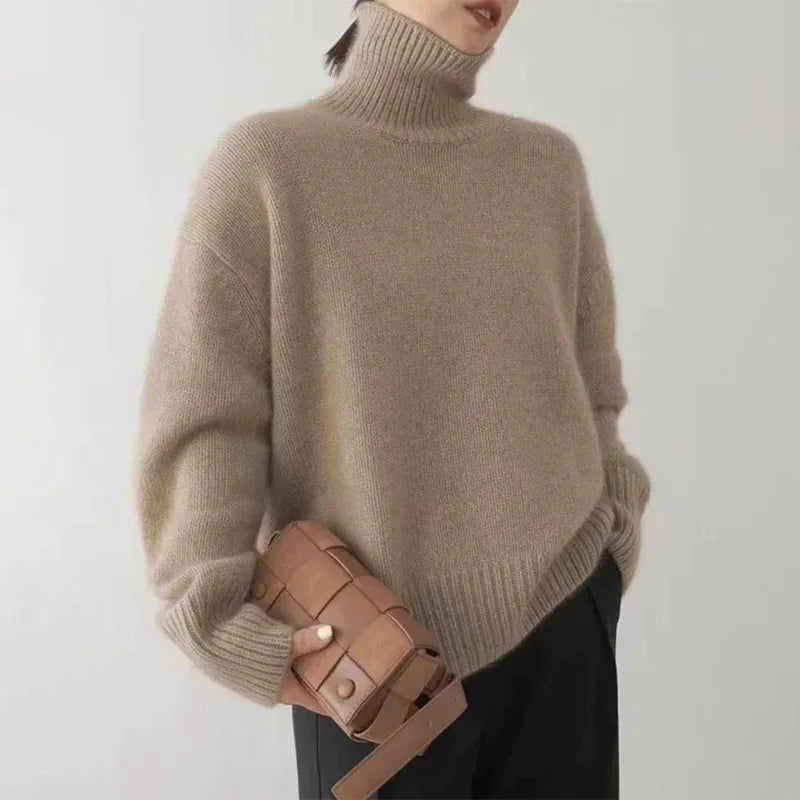 Grace | Fashionable turtleneck sweater