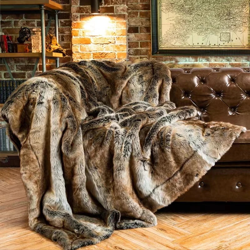 Plush Faux Fur Blanket - Soft and Warm Throw - Luxivelle
