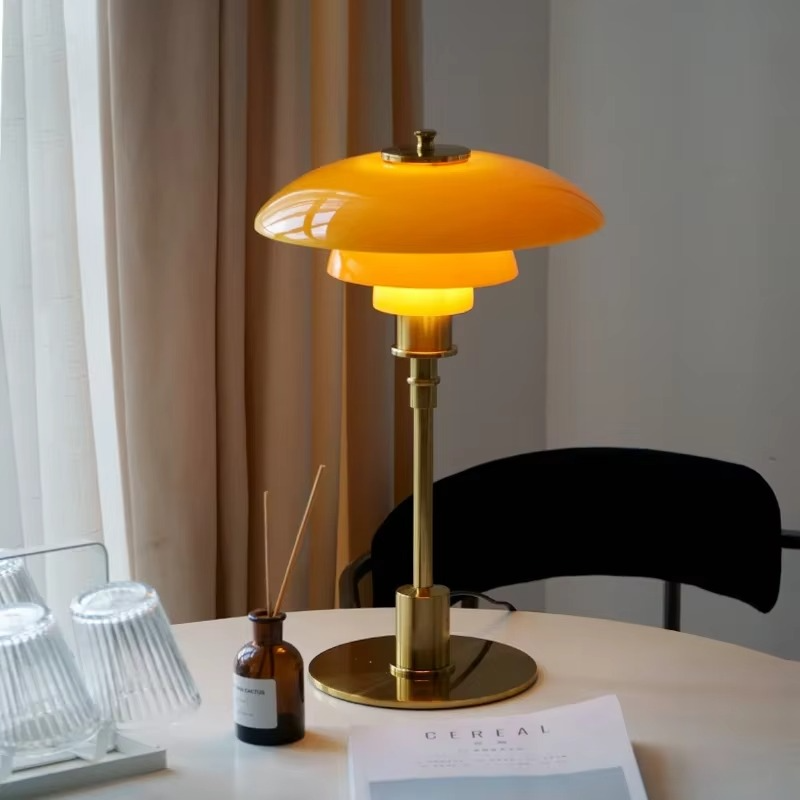 Simple Elegant Dimmable Desk Lamp