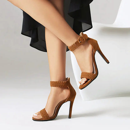 Comfortable Ankle Buckle Flat Sandals - Luxivelle