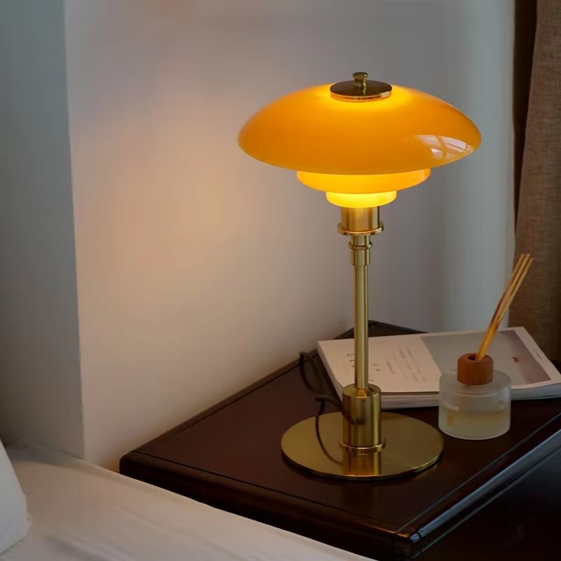 Simple Elegant Dimmable Desk Lamp