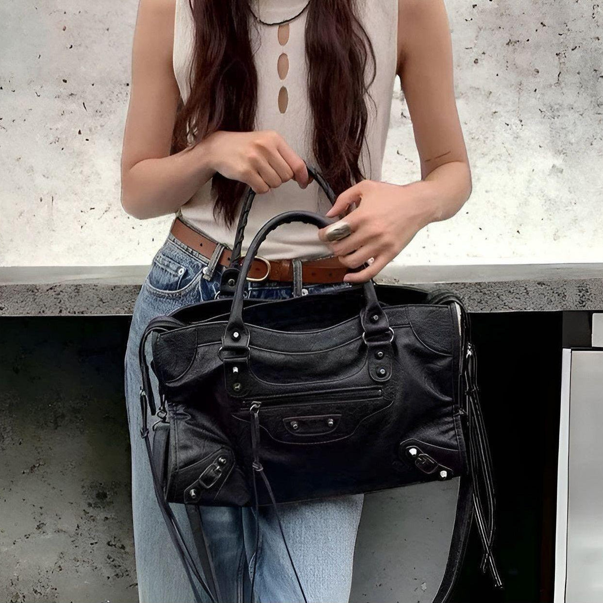 Spacious Leather Tote Shoulder Bag for Ladies
