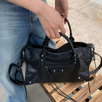 Spacious Leather Tote Shoulder Bag for Ladies
