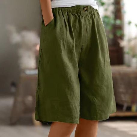 Lightweight Breathable Women's Bermuda Shorts - Luxivelle