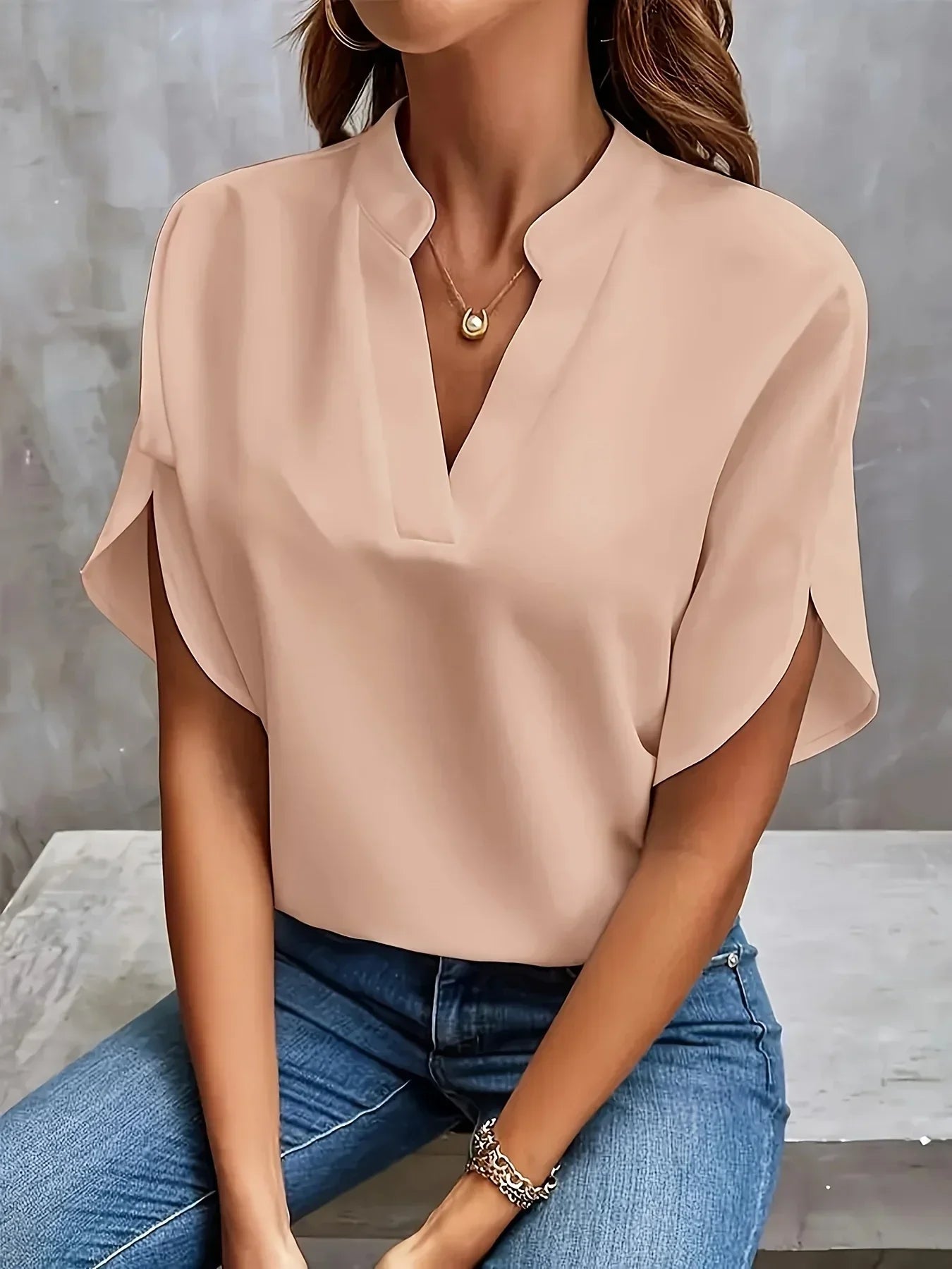 Elegant Classic Fit Women's Blouse