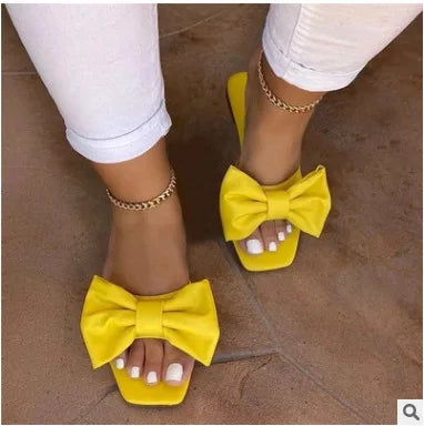Ladies Comfortable Buckle Toe Flat Sandals - Luxivelle