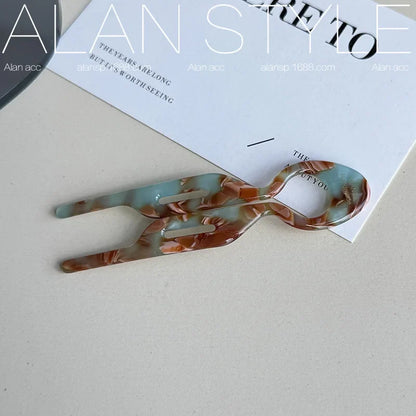Slim Line Hollow Hair Clip
