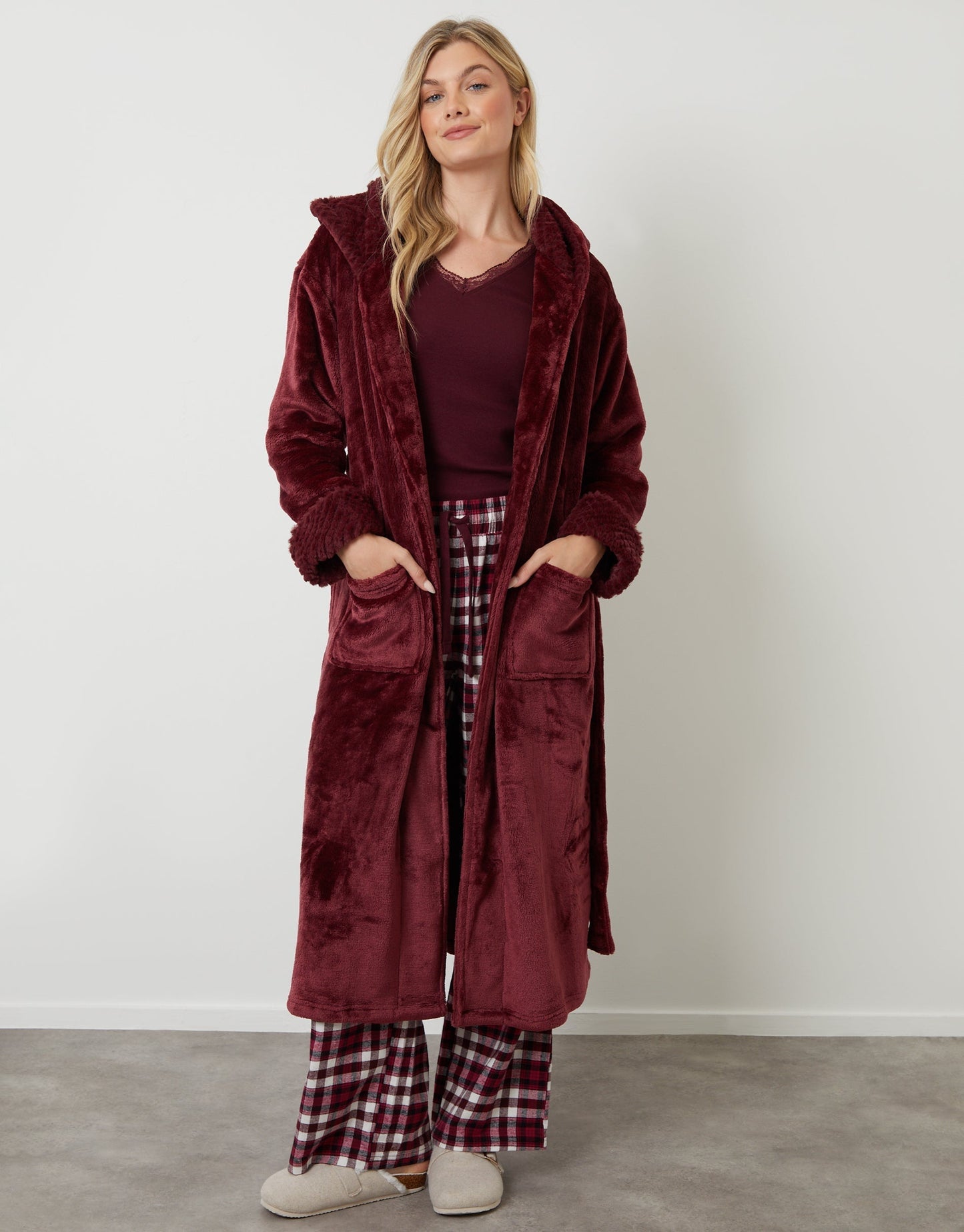 Cozy Fleece Hooded Winter Bathrobe