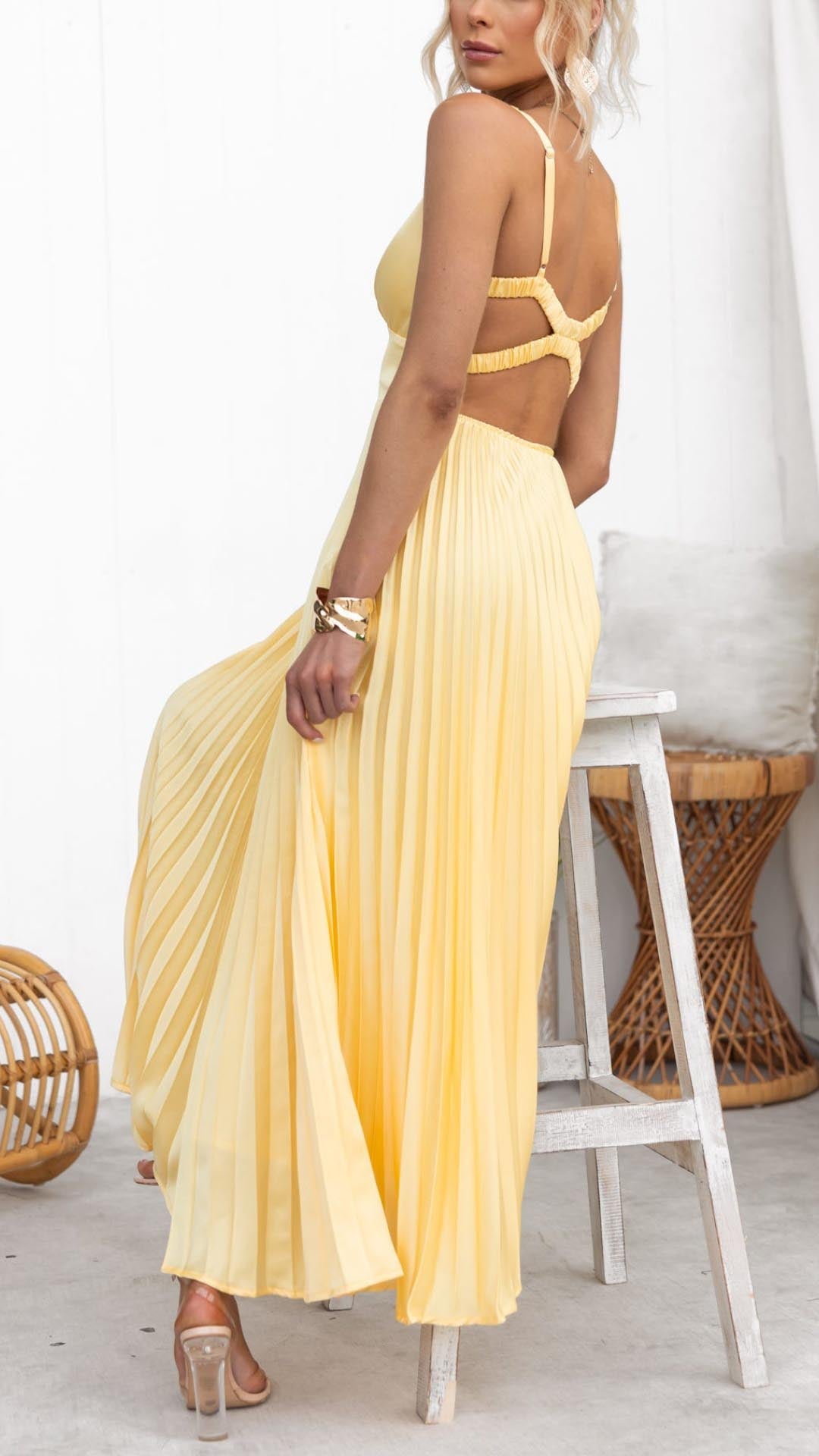 Beautiful Flowy V-Neck Maxi Dress
