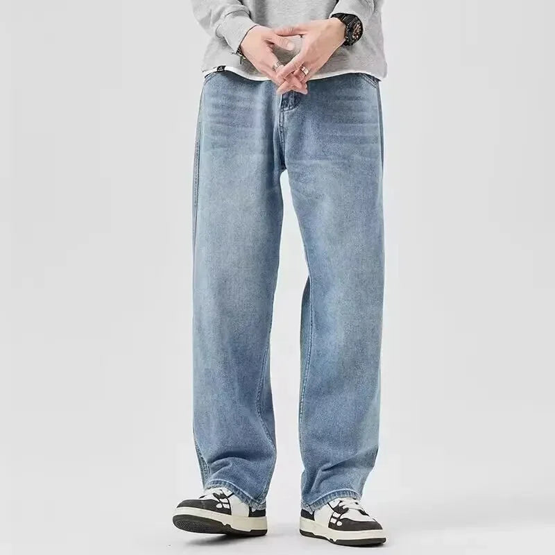 Tom | Casual style with wide leg baggy jeans