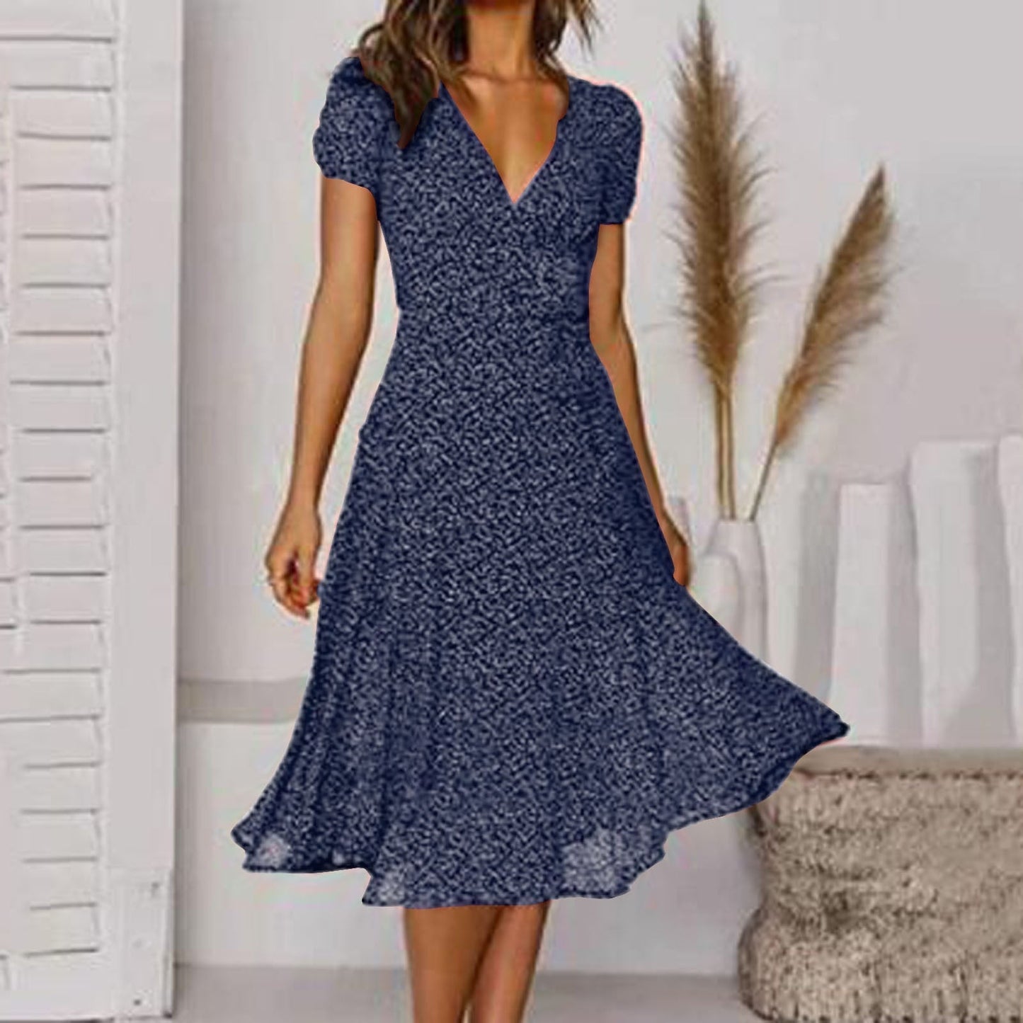 Trudi | Comfortable Flattering V-Neck Dress 4
