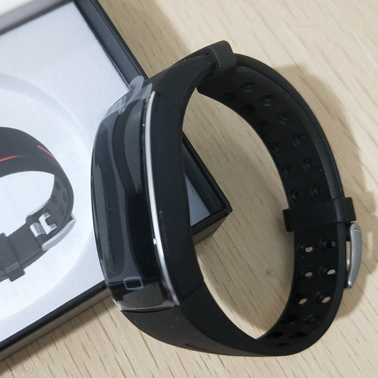 Vitalora - Slim Women's Fitness Watch with BP Tracker - Luxivelle