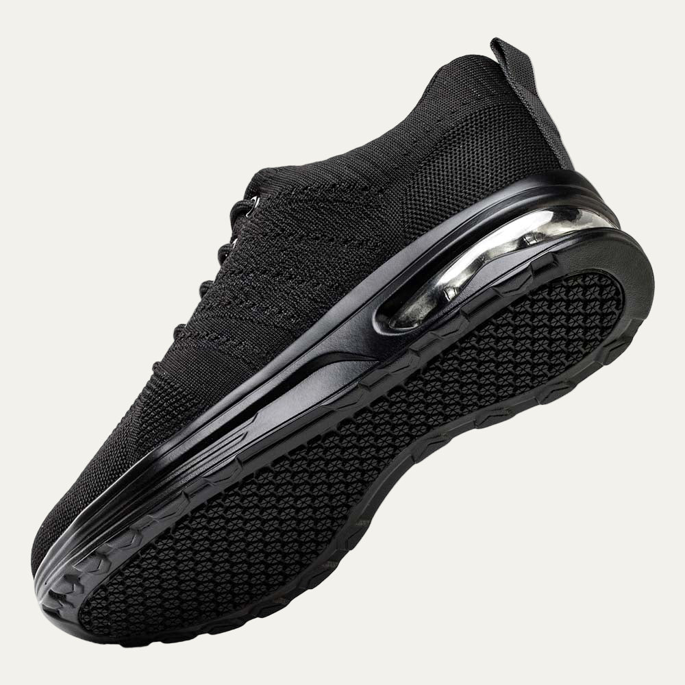 VogeLuxe | Men’s All Black Air Knit Running Shoe 3