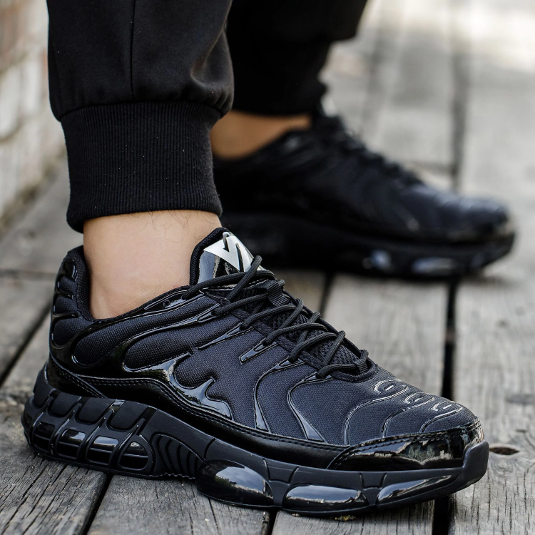 VogeLuxe | Men’s Bold Chunky Athletic Sneakers 1