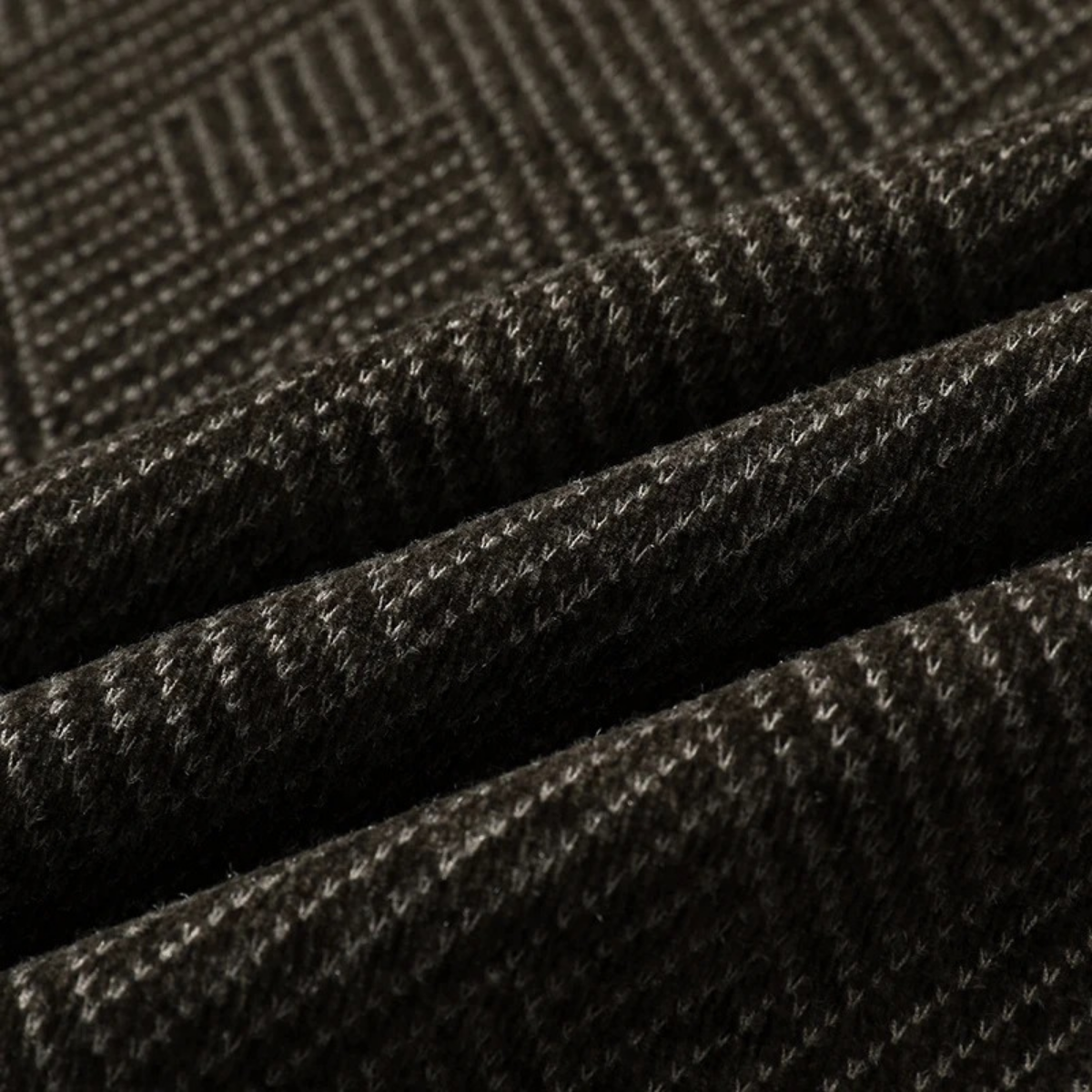 VogeLuxe | Men’s Chevron Knit Crewneck 5