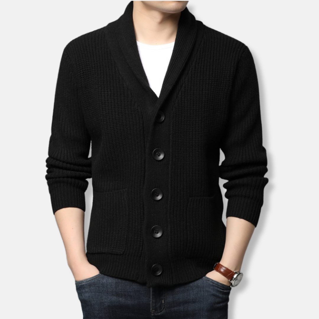 VogeLuxe | Men’s Chunky Knit Cardigan 1