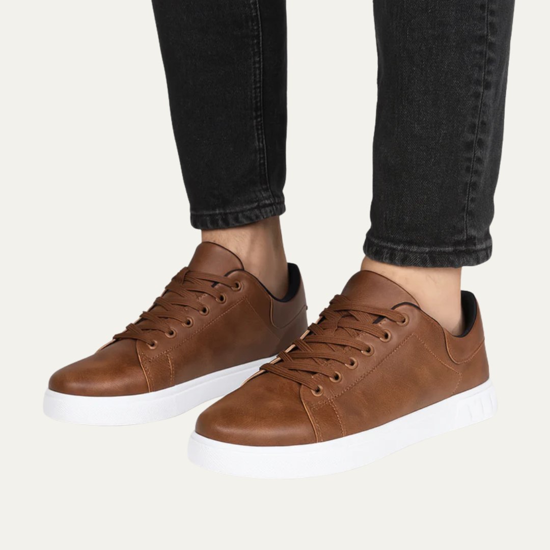 VogeLuxe | Men’s Chunky Sole Low-Top Sneakers 2