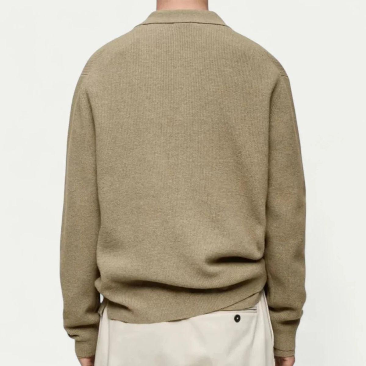 VogeLuxe | Men’s Classic Button-Up Cardigan 2