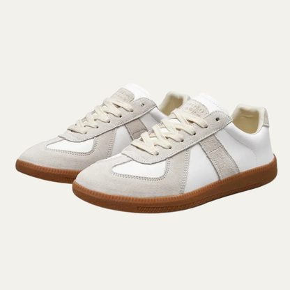VogeLuxe | Men’s Classic Low-Top Sneaker with Leather 4