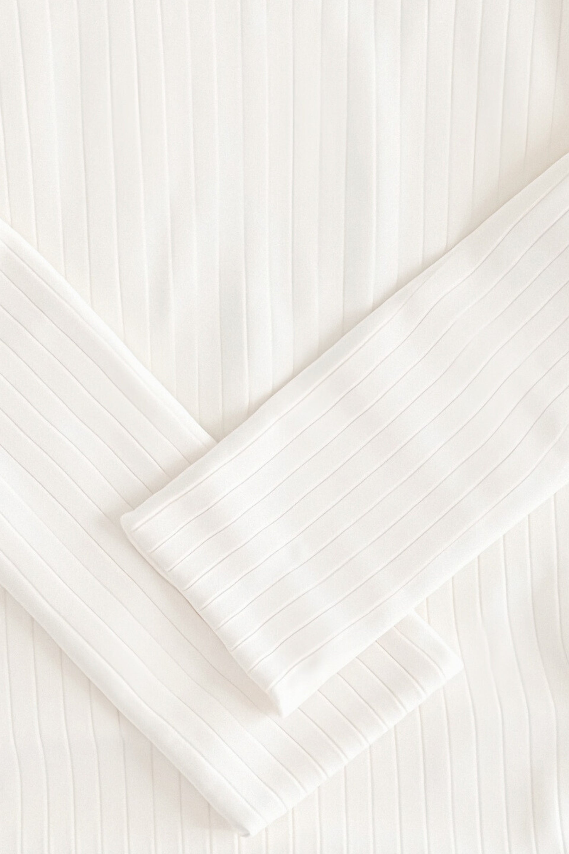 VogeLuxe | Men’s Classic Ribbed Knit Sweater 5