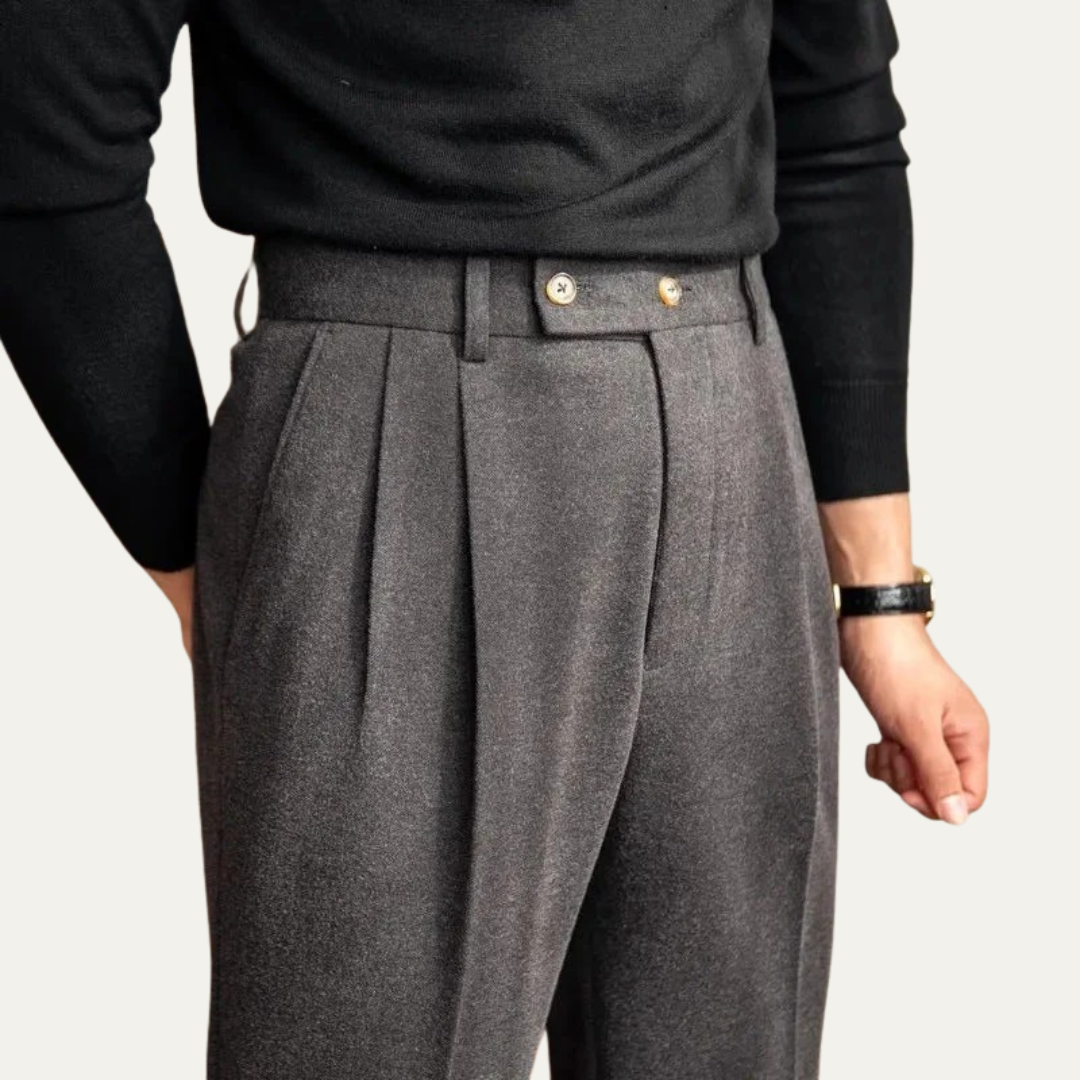 VogeLuxe | Men’s Cropped Pleated Dress Pants 0