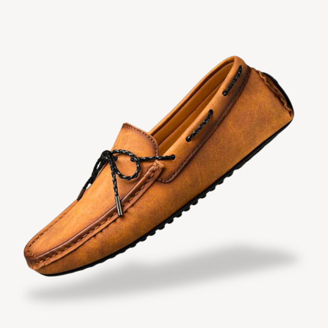 VogeLuxe | Men’s Distressed Suede Driving Moccasins 3