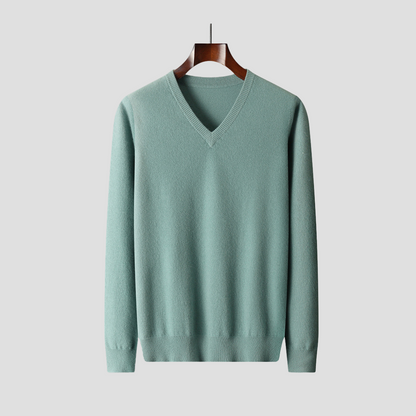 VogeLuxe | Men’s Fine-Knit V-Neck Pullover 1