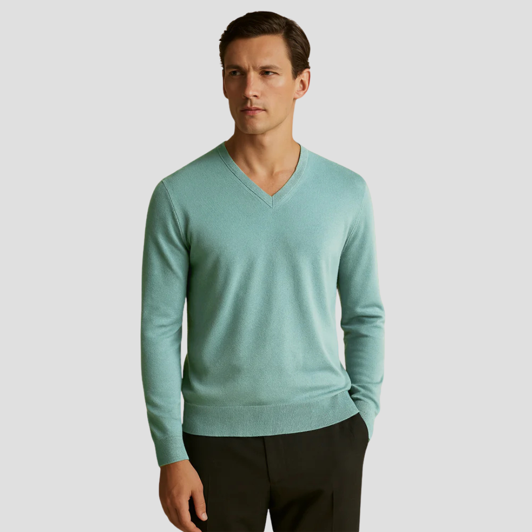 VogeLuxe | Men’s Fine-Knit V-Neck Pullover 2