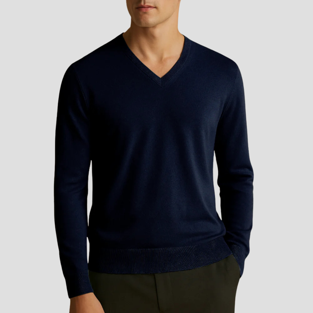 VogeLuxe | Men’s Fine-Knit V-Neck Pullover 5