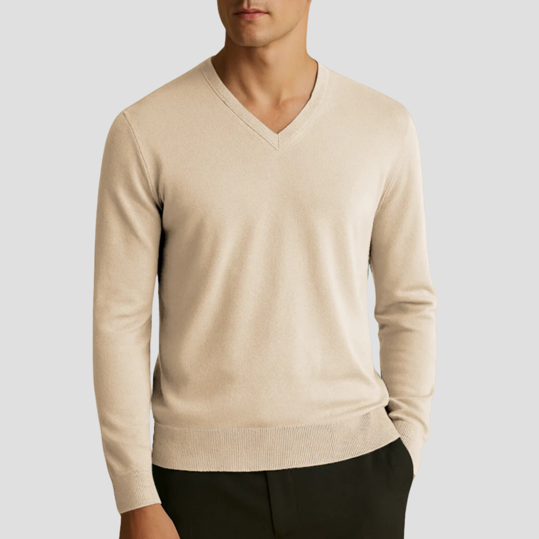 VogeLuxe | Men’s Fine-Knit V-Neck Pullover 9