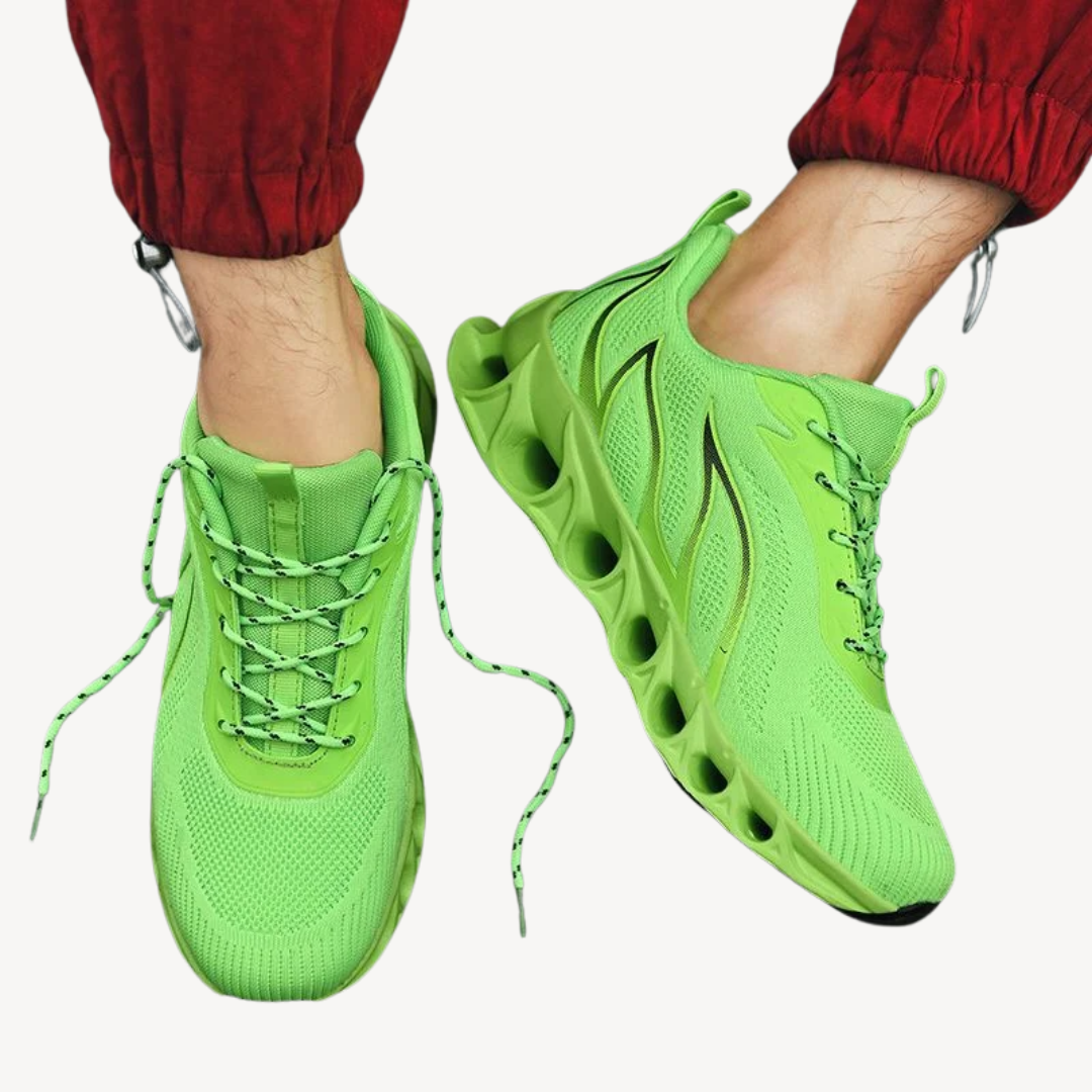 VogeLuxe | Men’s Flame Knit Running Sneakers 1