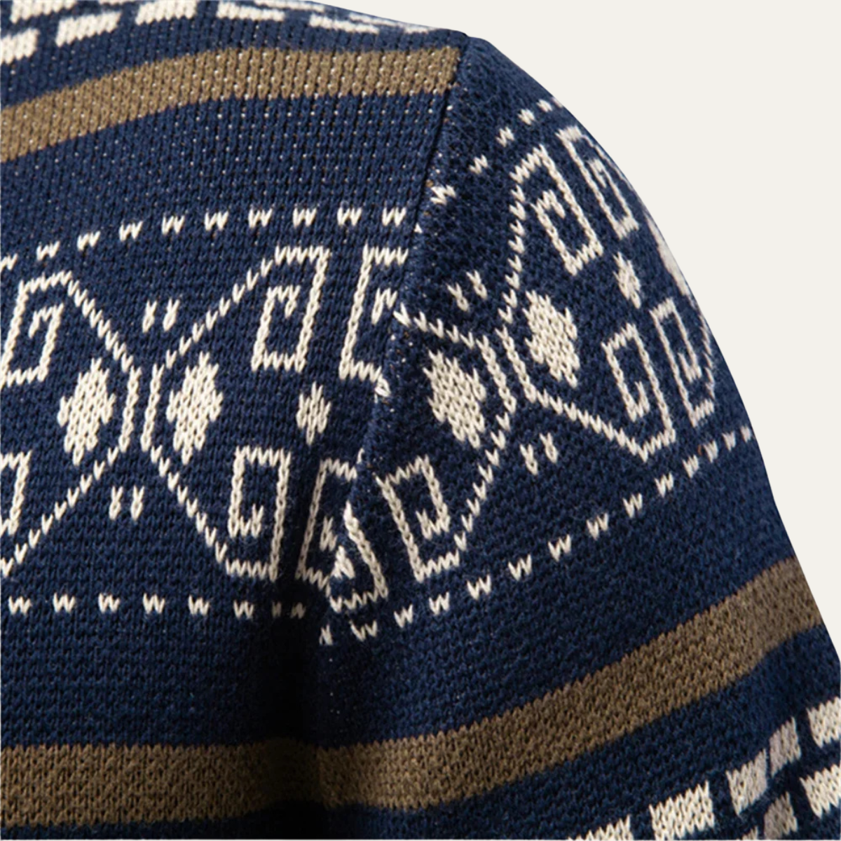 VogeLuxe | Men’s Full-Zip Cardigan with Fair Isle Patterns 3