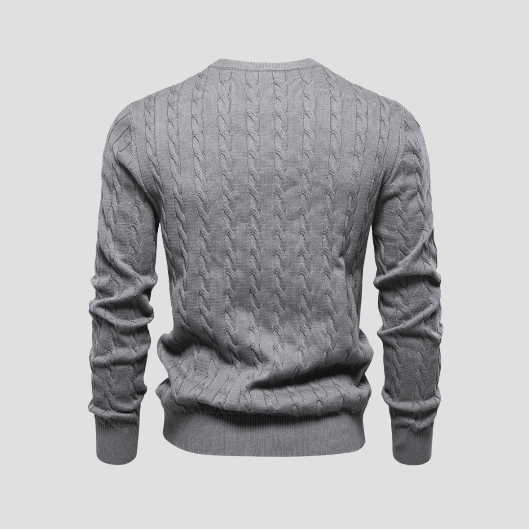 VogeLuxe | Men’s Heritage Cable Knit Sweater 1