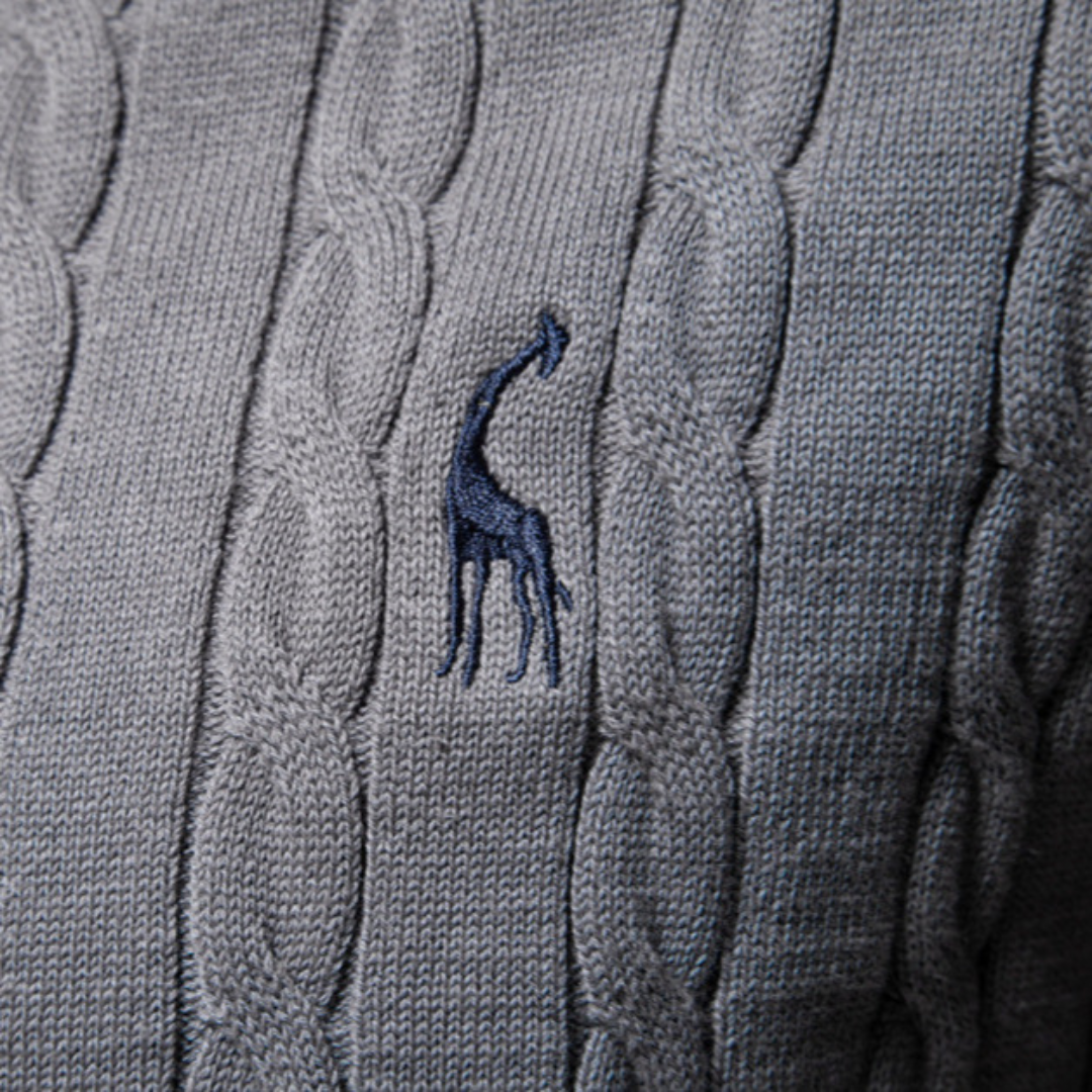 VogeLuxe | Men’s Heritage Cable Knit Sweater 2