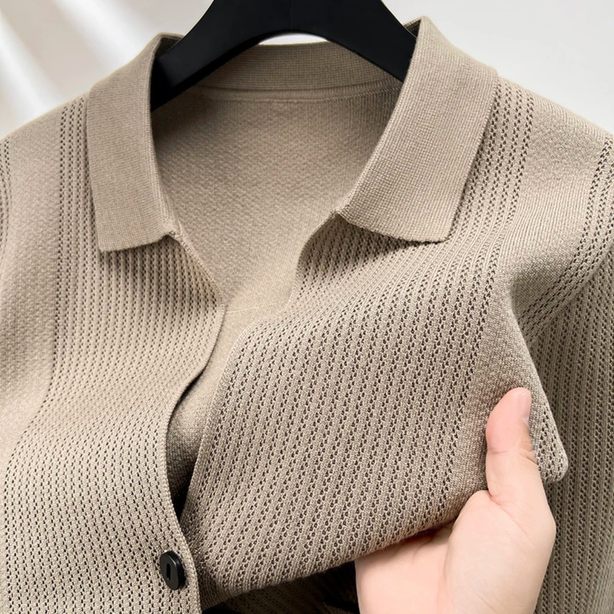 VogeLuxe | Men’s Knit Cardigan with Shirt-Style Collar 1