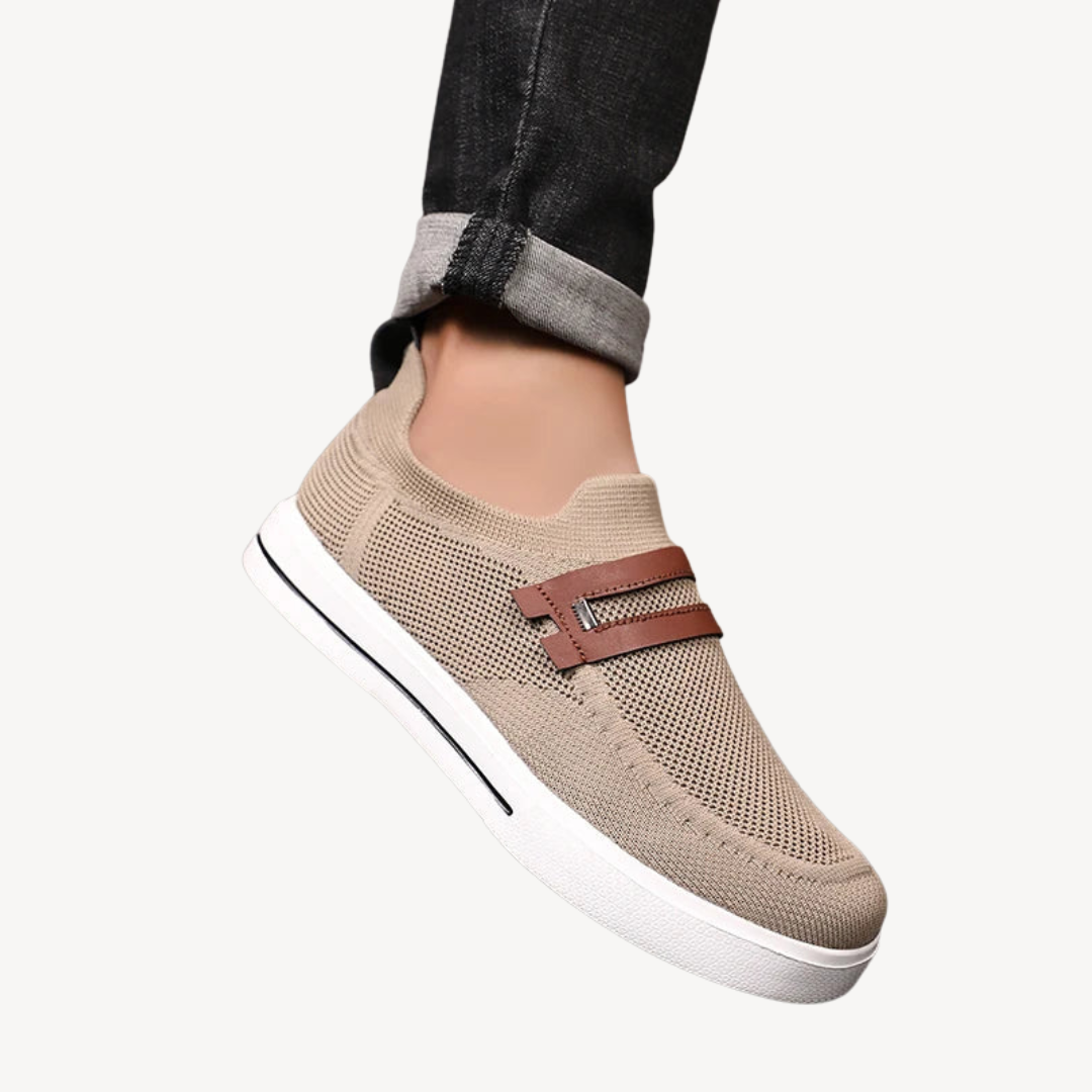 VogeLuxe | Men’s Knit Slip-On Sneakers 3