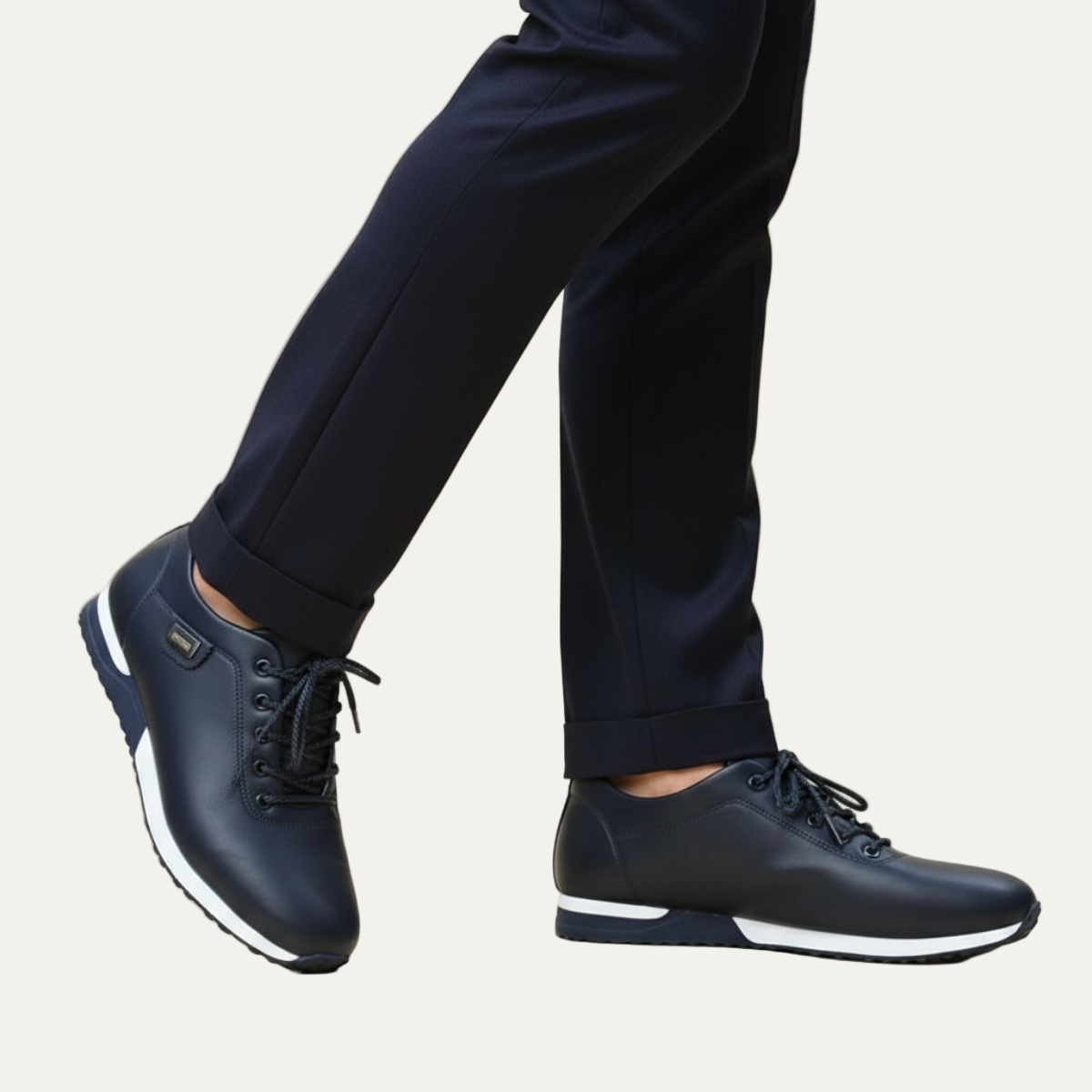 VogeLuxe | Men’s Leather Low-Cut Sneakers 1