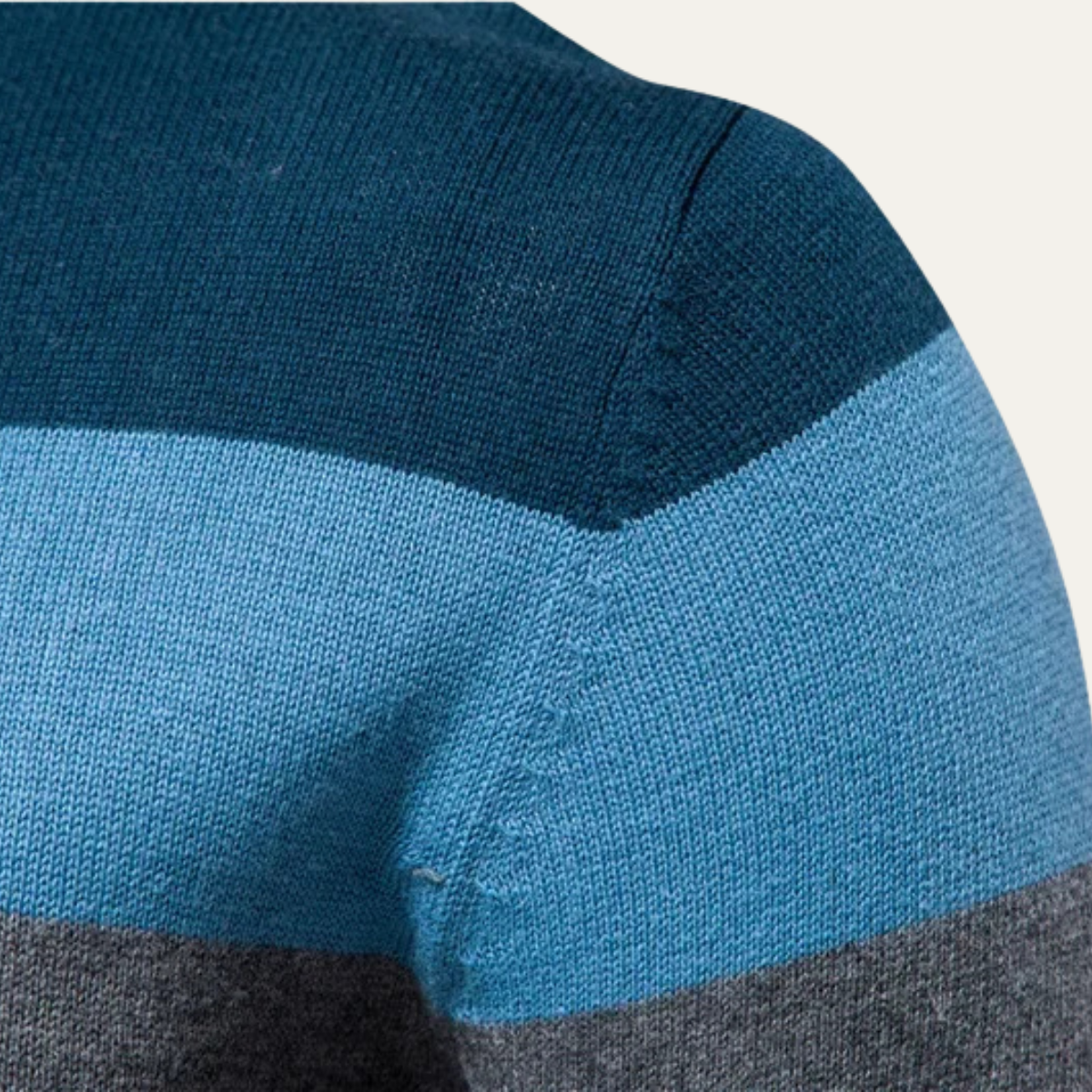 VogeLuxe | Men’s Ombre Striped Crewneck Sweater 1