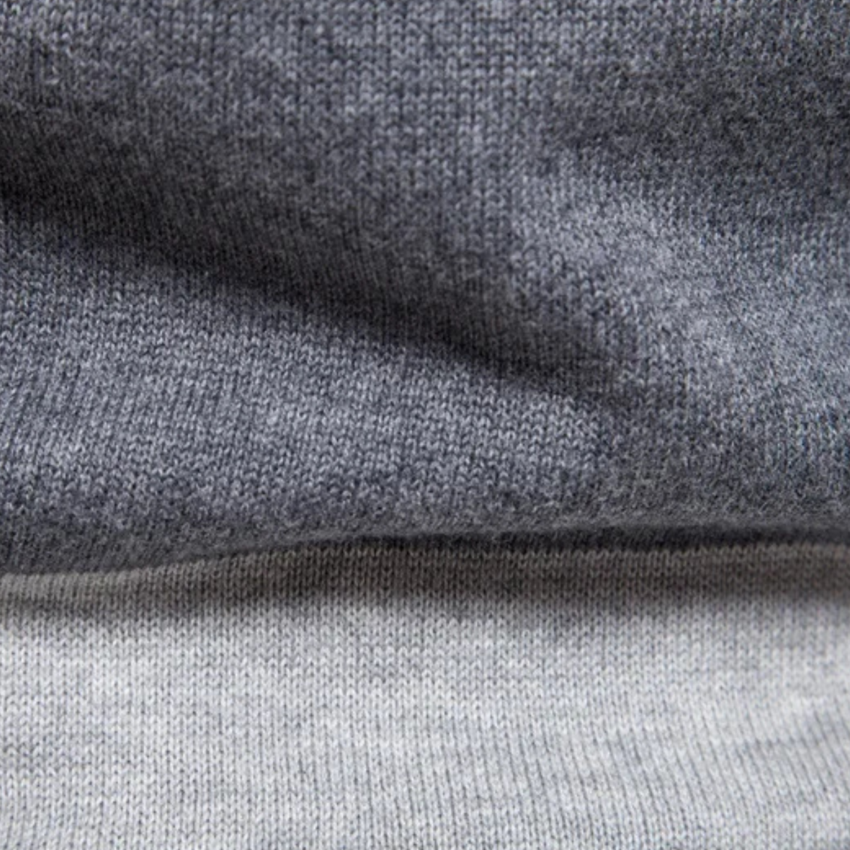 VogeLuxe | Men’s Ombre Striped Crewneck Sweater 2