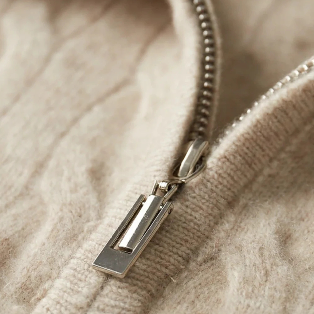 VogeLuxe | Men’s Quarter-Zip Cable Knit Pullover 8