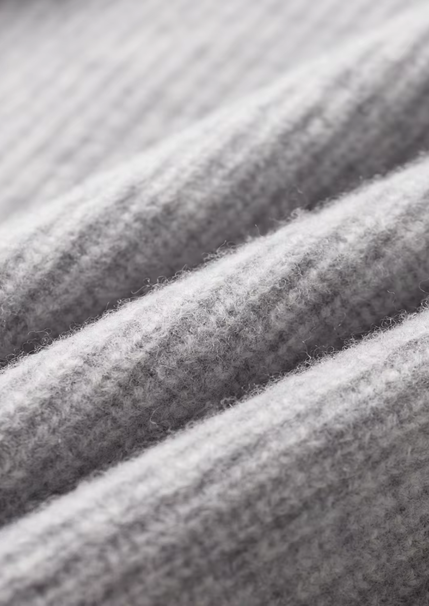 VogeLuxe | Men’s Ribbed Full-Zip Cardigan 6