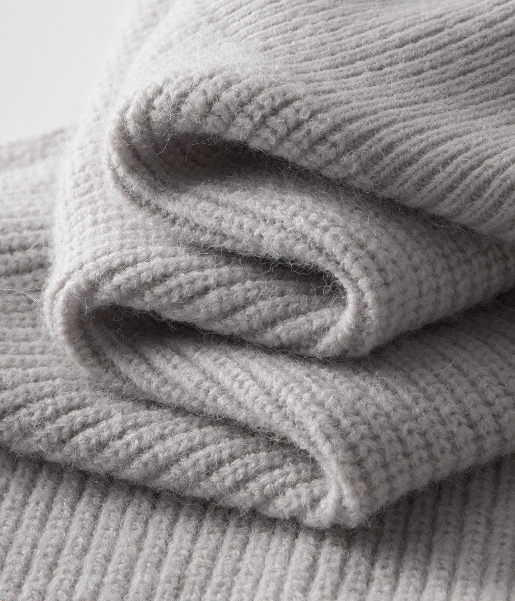 VogeLuxe | Men’s Ribbed Full-Zip Sweater 4