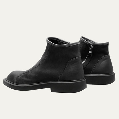 VogeLuxe | Men’s Sleek Leather Ankle Boots 2