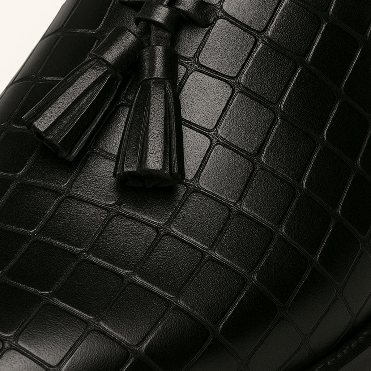 VogeLuxe | Men’s Slip-On Mule with Crocodile Texture 3