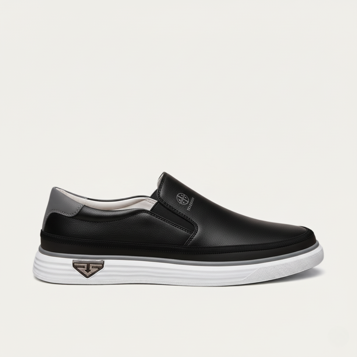 VogeLuxe | Men’s Slip-On Sneaker 5