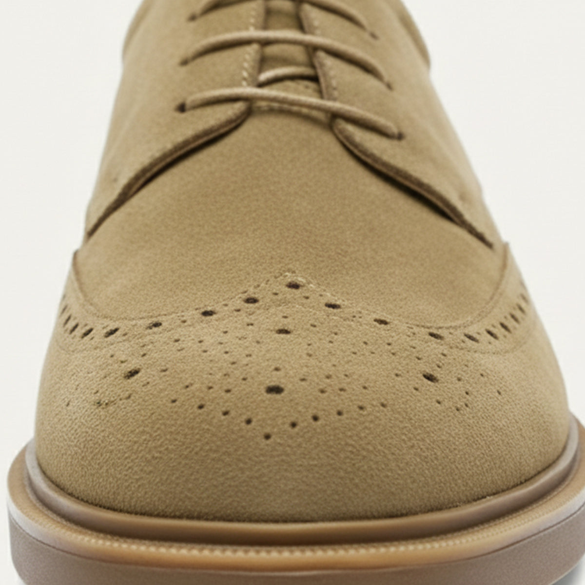 VogeLuxe | Men’s Smart Suede Wingtip Brogues 2