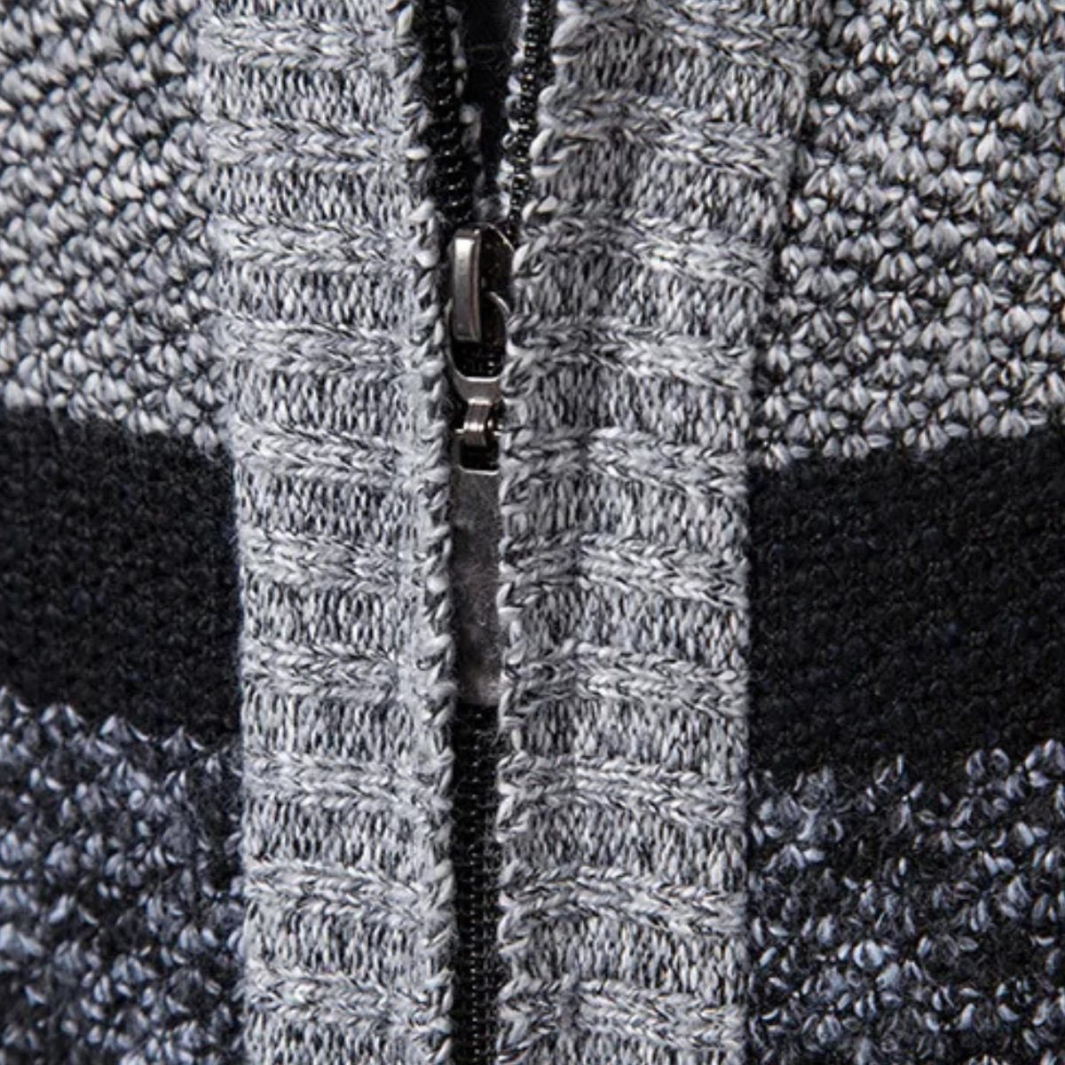 VogeLuxe | Men’s Striped Full-Zip Cardigan 3