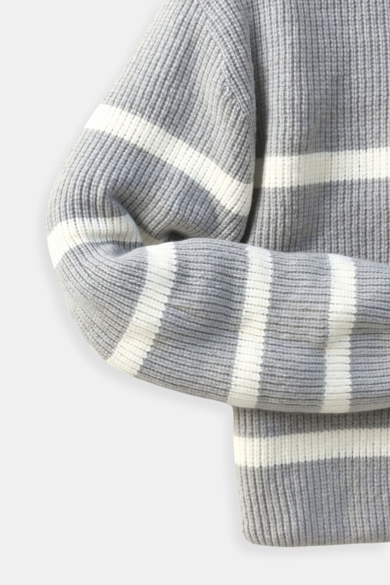 VogeLuxe | Men’s Striped Half-Zip Sweater 5