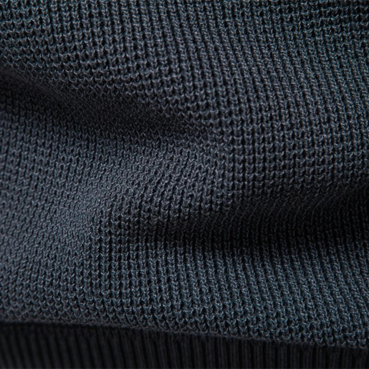 VogeLuxe | Men’s Textured Crewneck Knit Sweater 4