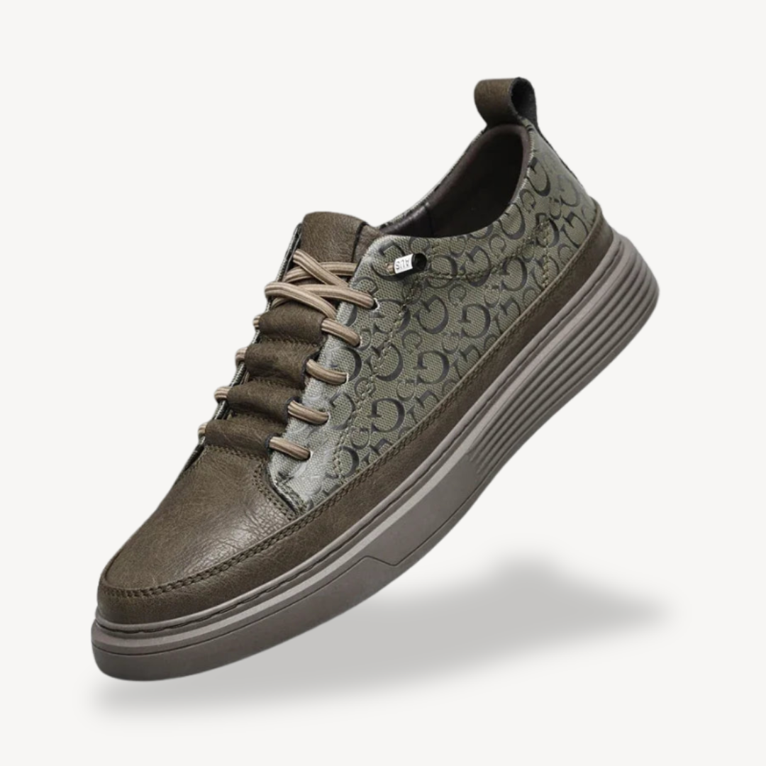 VogeLuxe | Men’s Two-Toned Leather Sneaker 0
